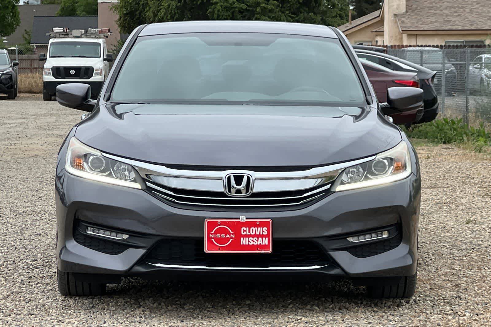 Used 2017 Honda Accord Sport image 11