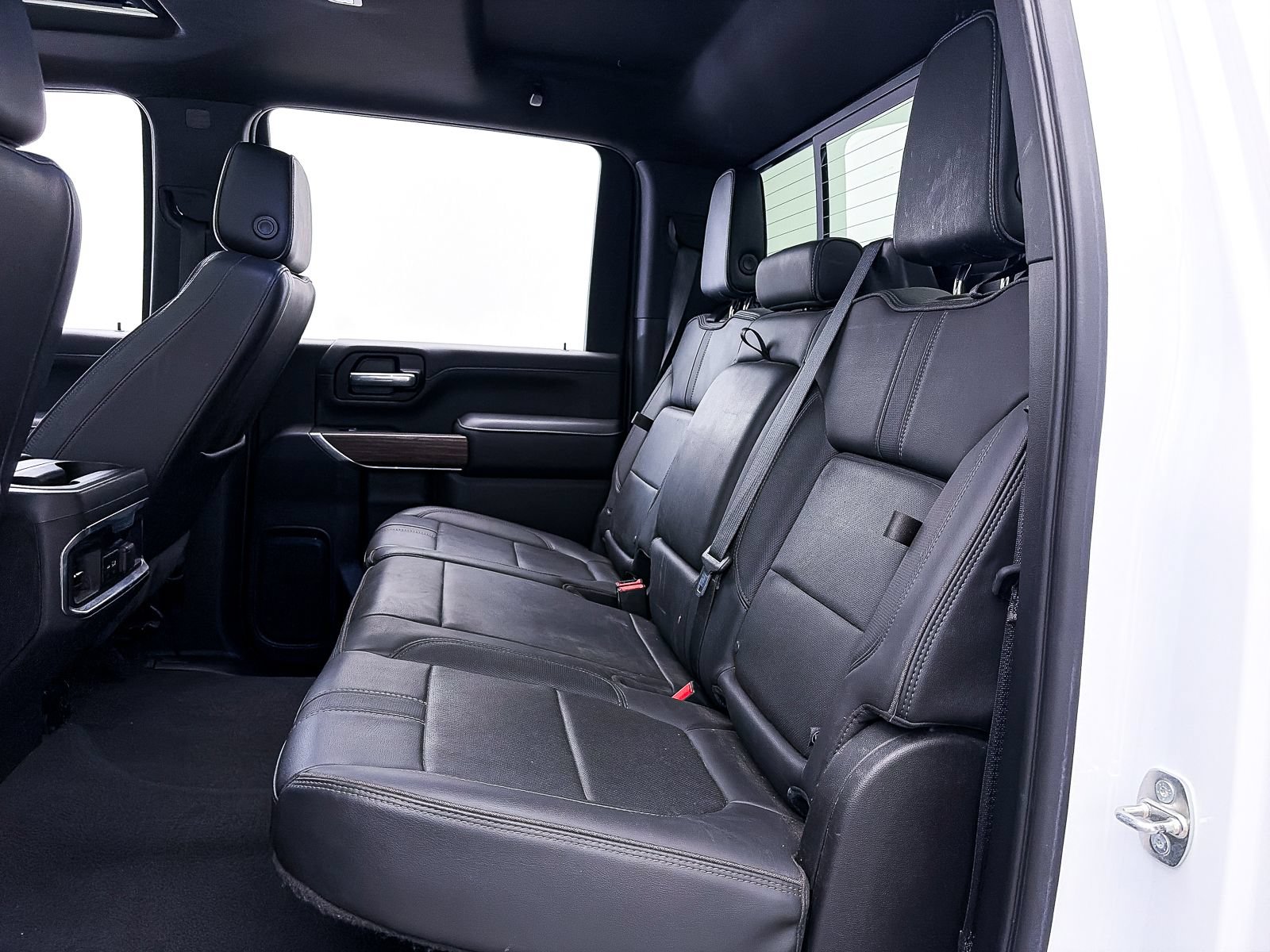 Used 2022 Chevrolet Silverado 3500 High Country w/ Safety Package II AWD/4WD image 42