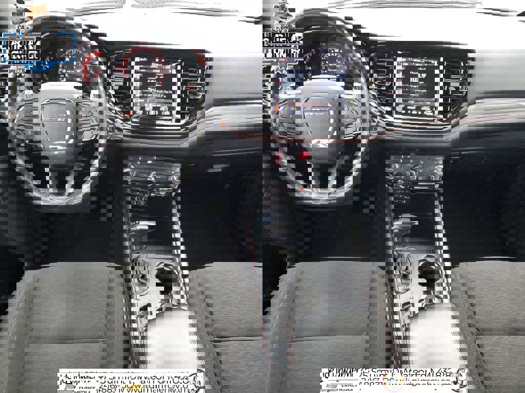 Used 2023 Dodge Durango GT image 22