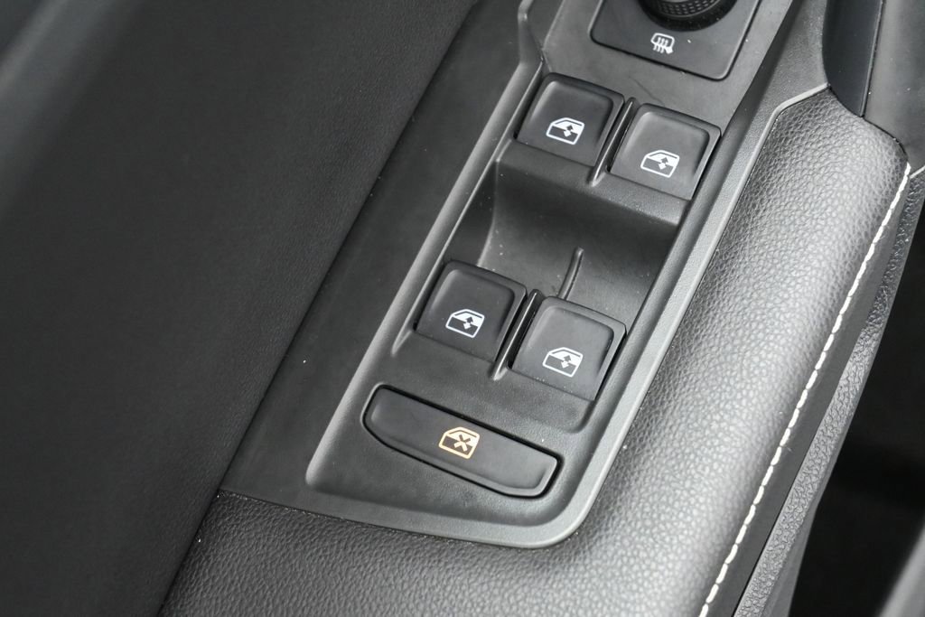 Used 2024 Volkswagen Tiguan S FWD image 12