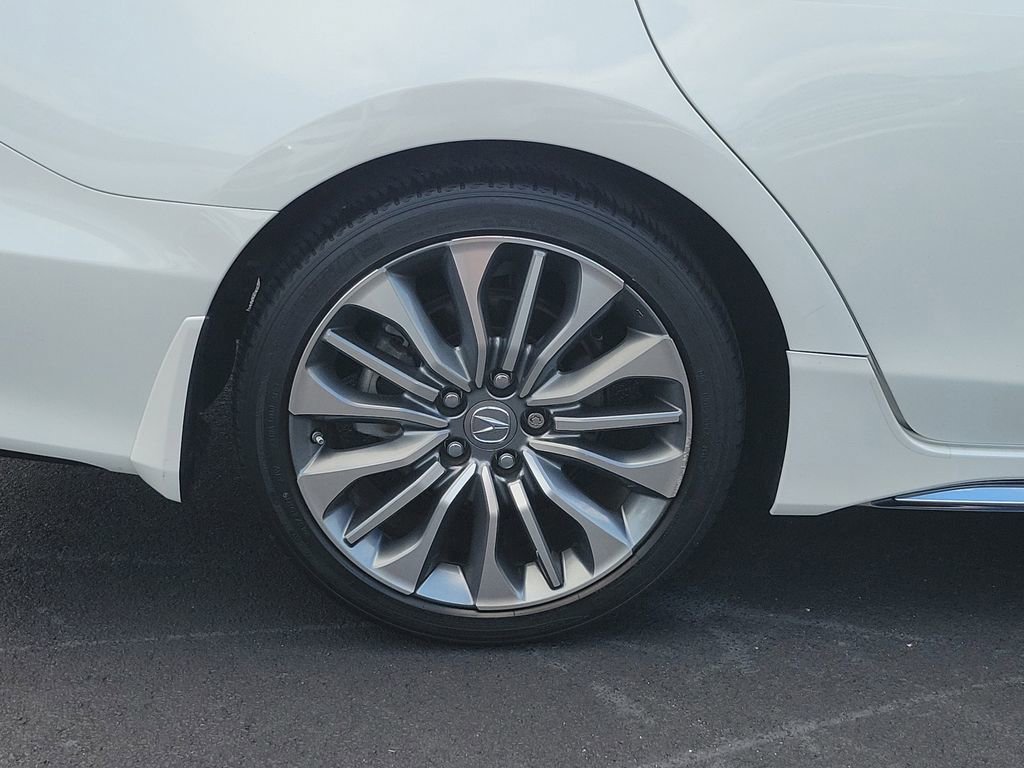 Certified 2018 Acura RLX w/ Technology Package FWD image 7