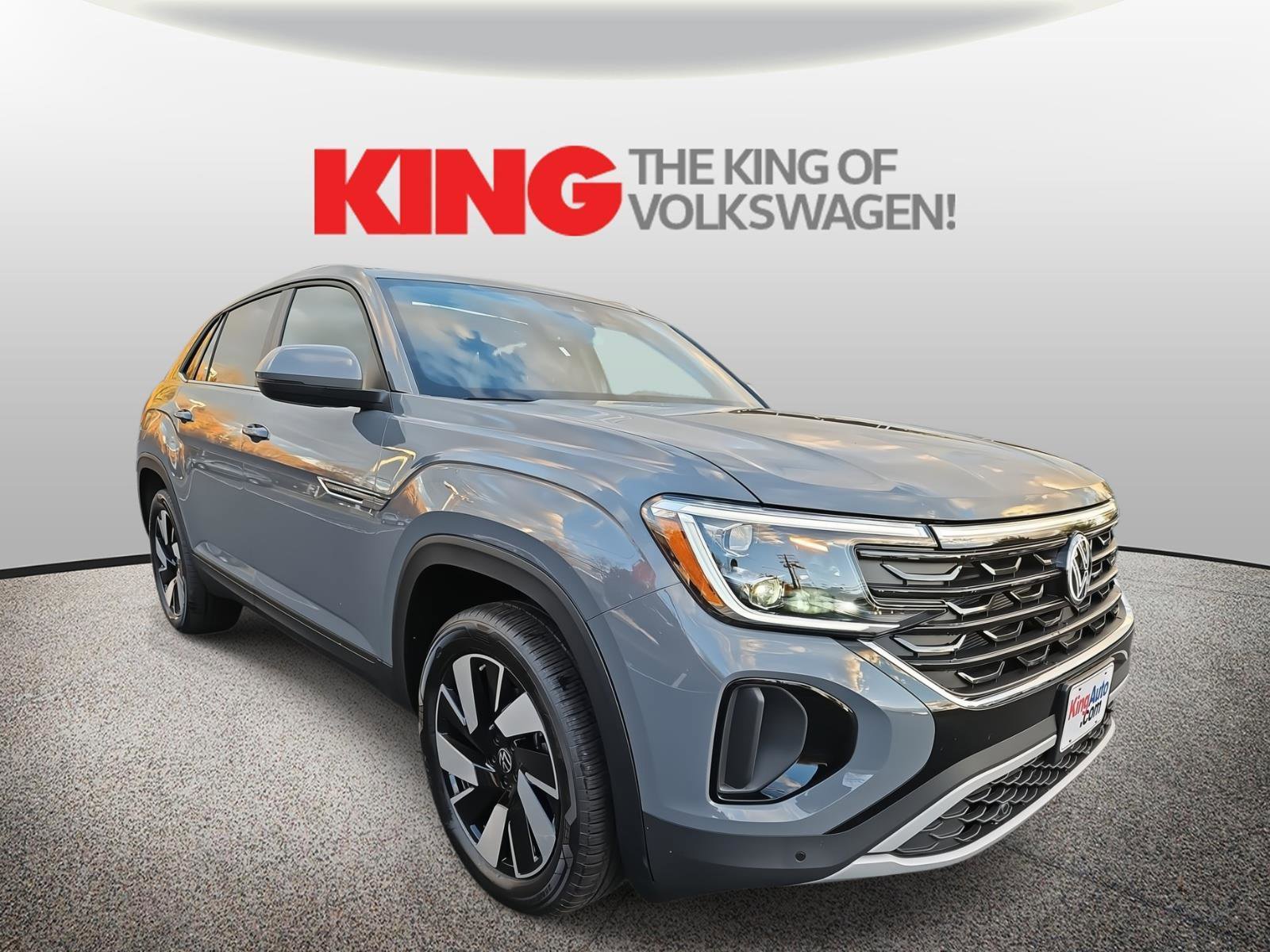 New 2026 Volkswagen Atlas Cross Sport SE image 1