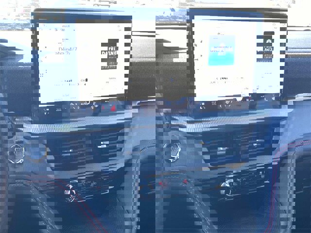 Used 2025 Ford Explorer ST-Line image 60