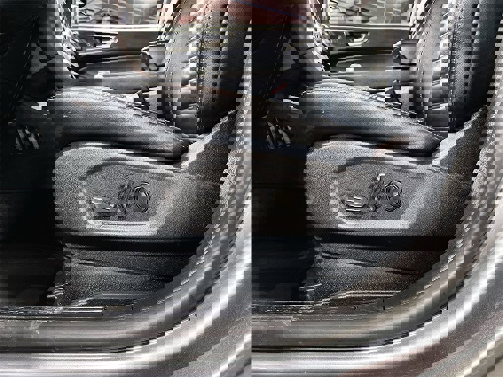 Used 2024 Ford Edge SEL image 12