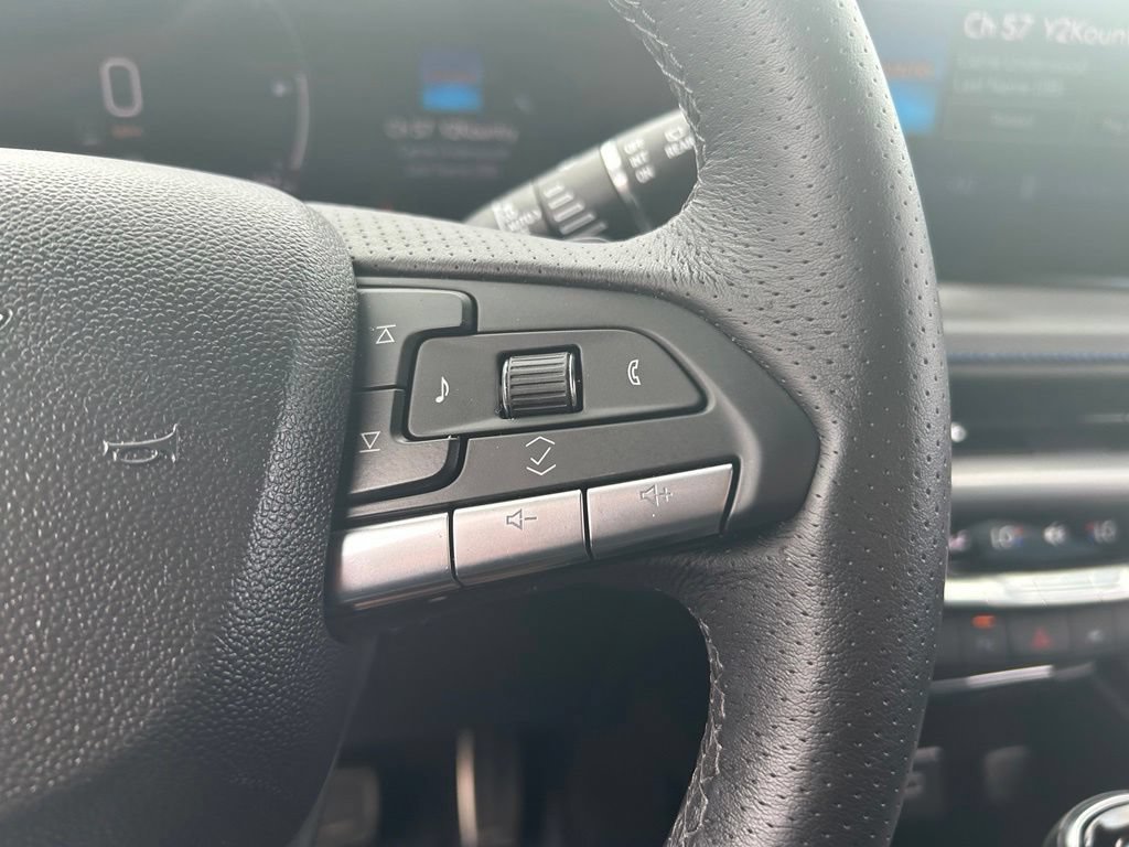 Used 2025 Cadillac XT4 Sport AWD/4WD image 24