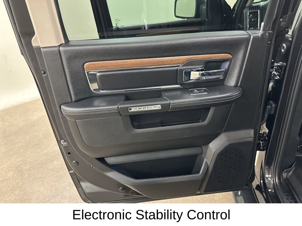 Used 2017 RAM 1500 Laramie image 31