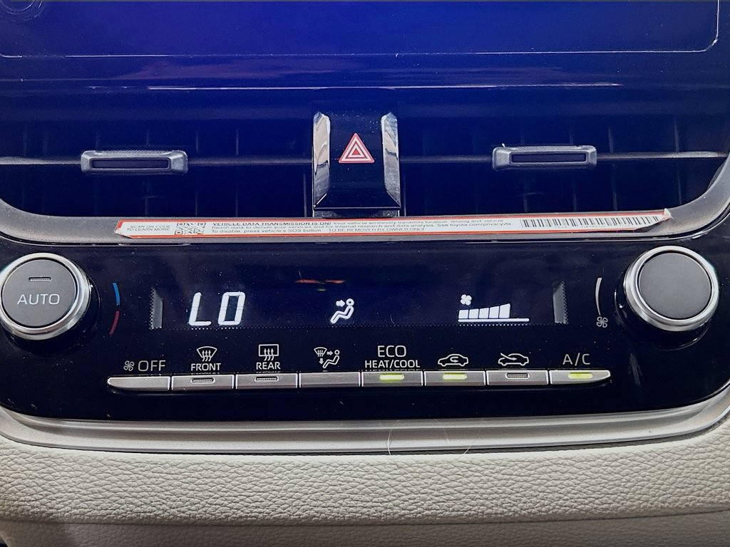 Used 2025 Toyota Corolla LE FWD image 13