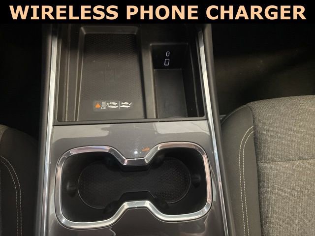 Used 2025 GMC Acadia Elevation image 24