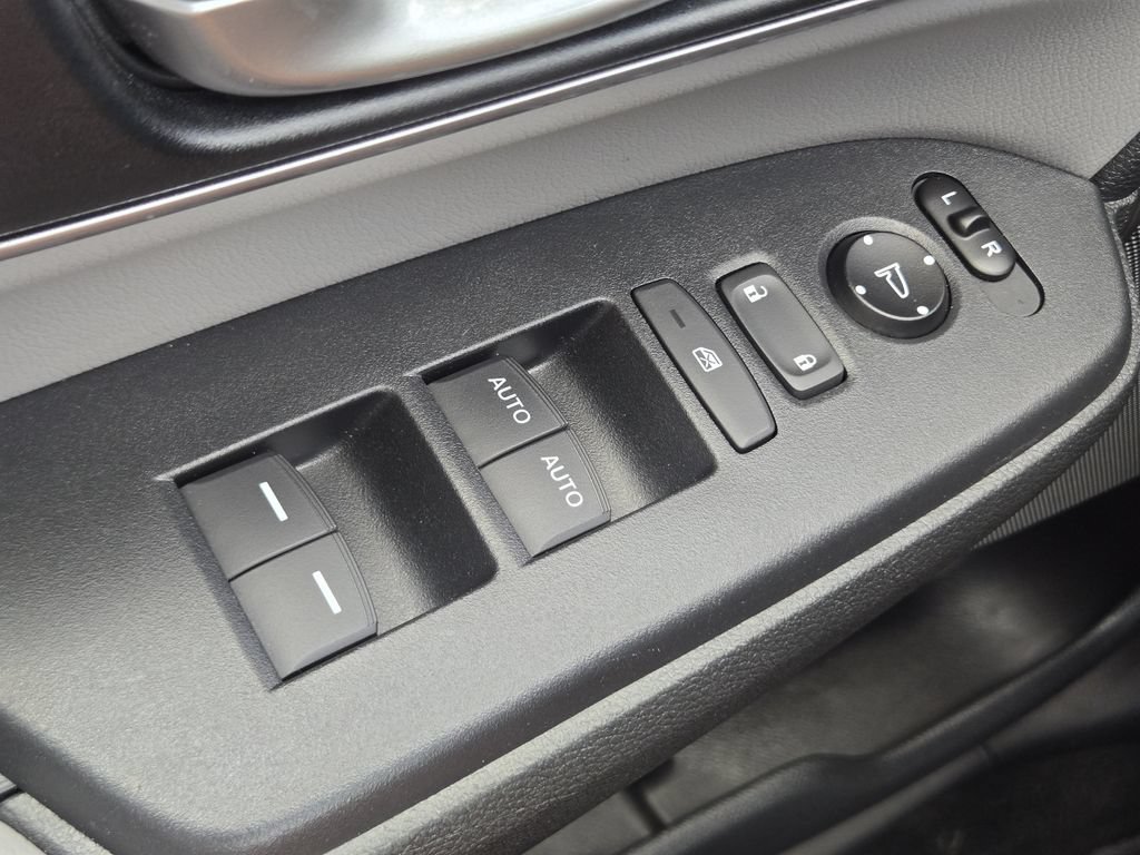 Certified 2017 Honda CR-V Touring image 33