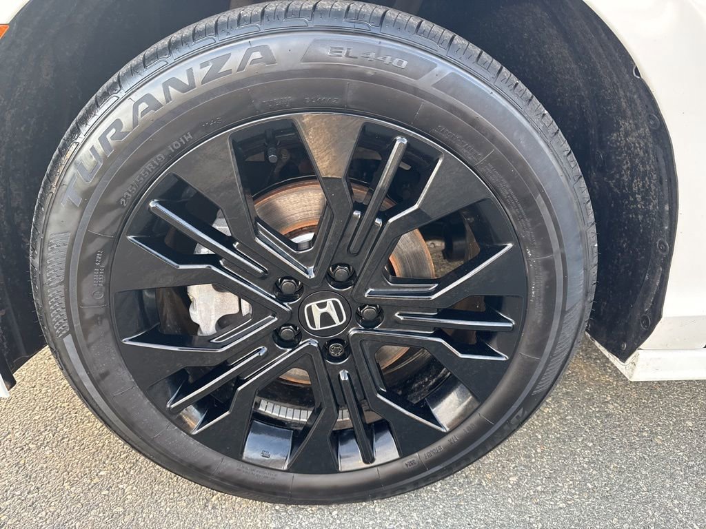 Certified 2025 Honda Odyssey Sport-L image 15