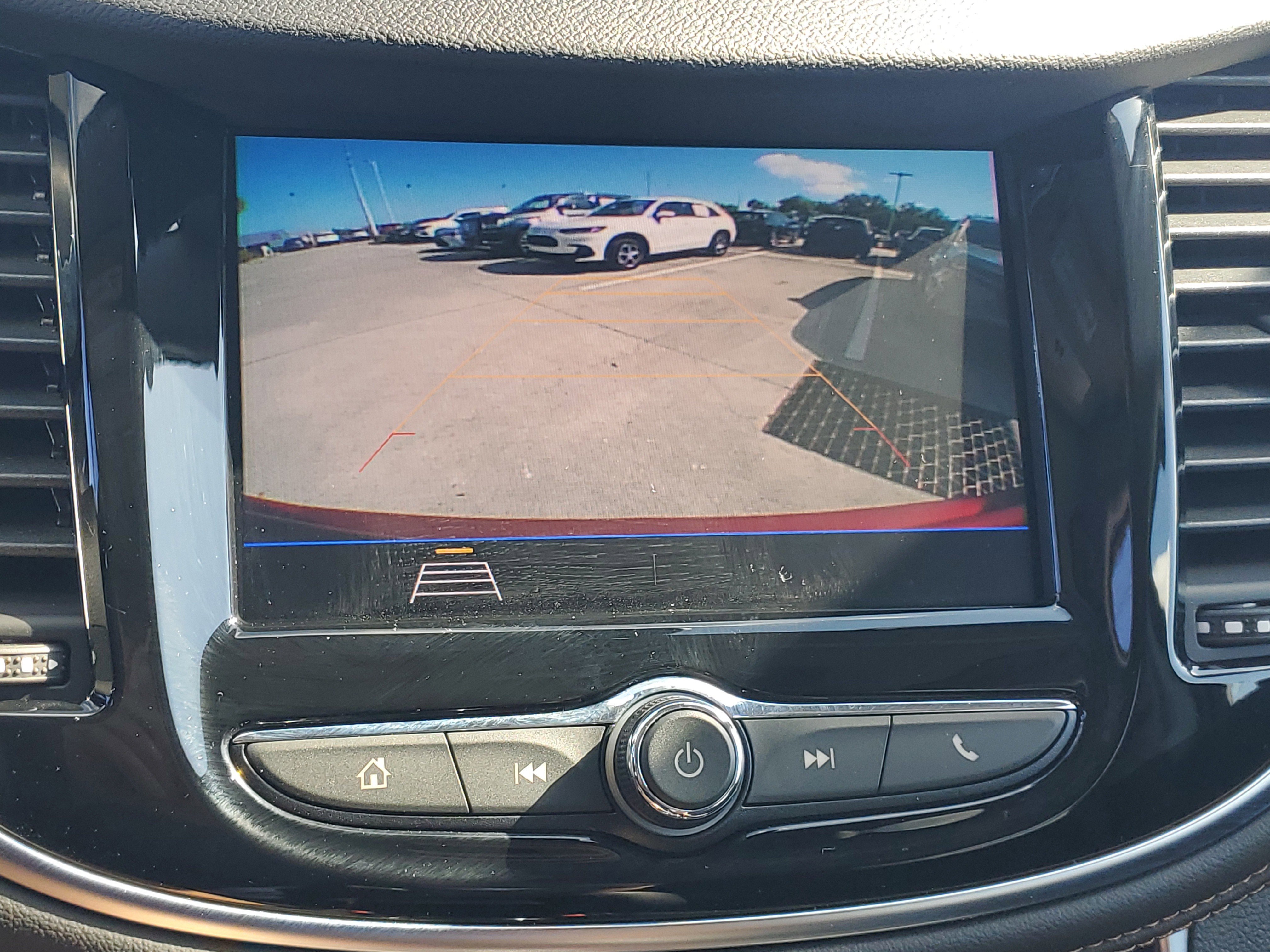 Used 2020 Chevrolet Trax Premier FWD image 26