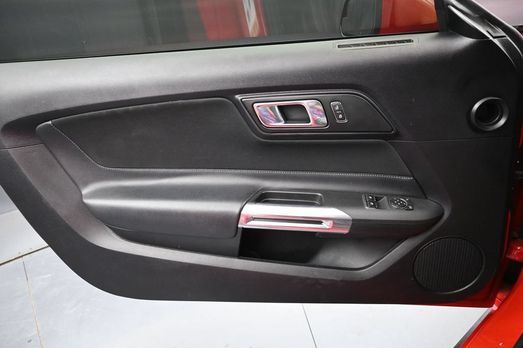 Used 2019 Ford Mustang GT RWD image 12