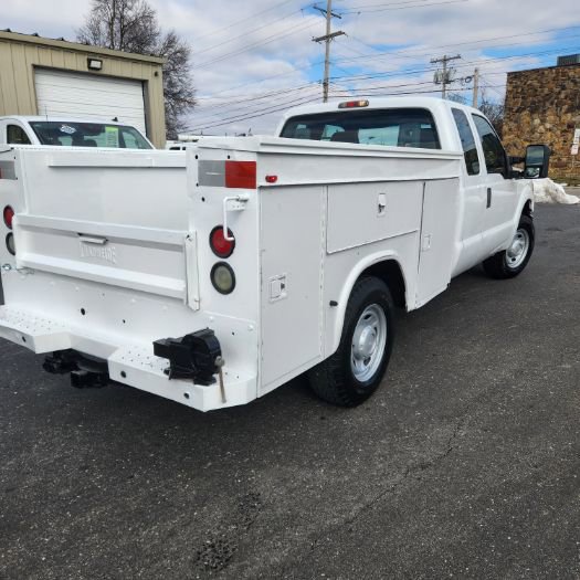 Used 2011 Ford F250 XL w/ XL Value Pkg image 10