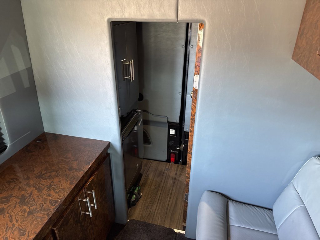 Used 2016 Ford Transit 250 148 Medium Roof image 26