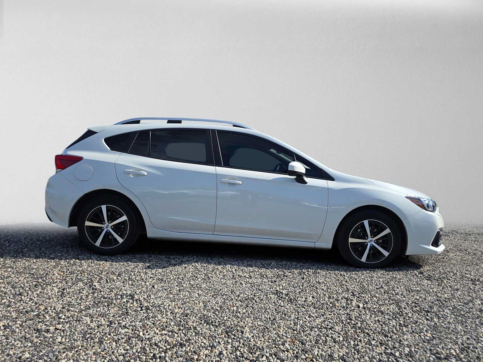 Used 2023 Subaru Impreza 2.0i Premium AWD/4WD image 2