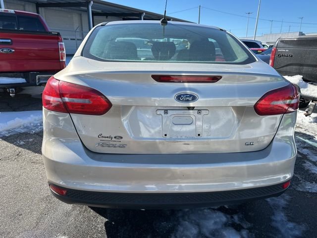 Used 2018 Ford Focus SE image 5
