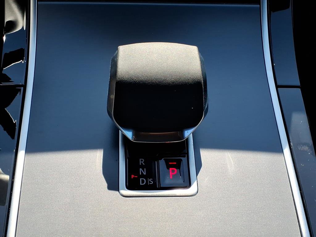 Used 2026 Land Rover Range Rover Evoque S image 13