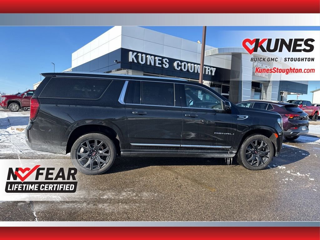 Used 2023 GMC Yukon XL Denali image 13