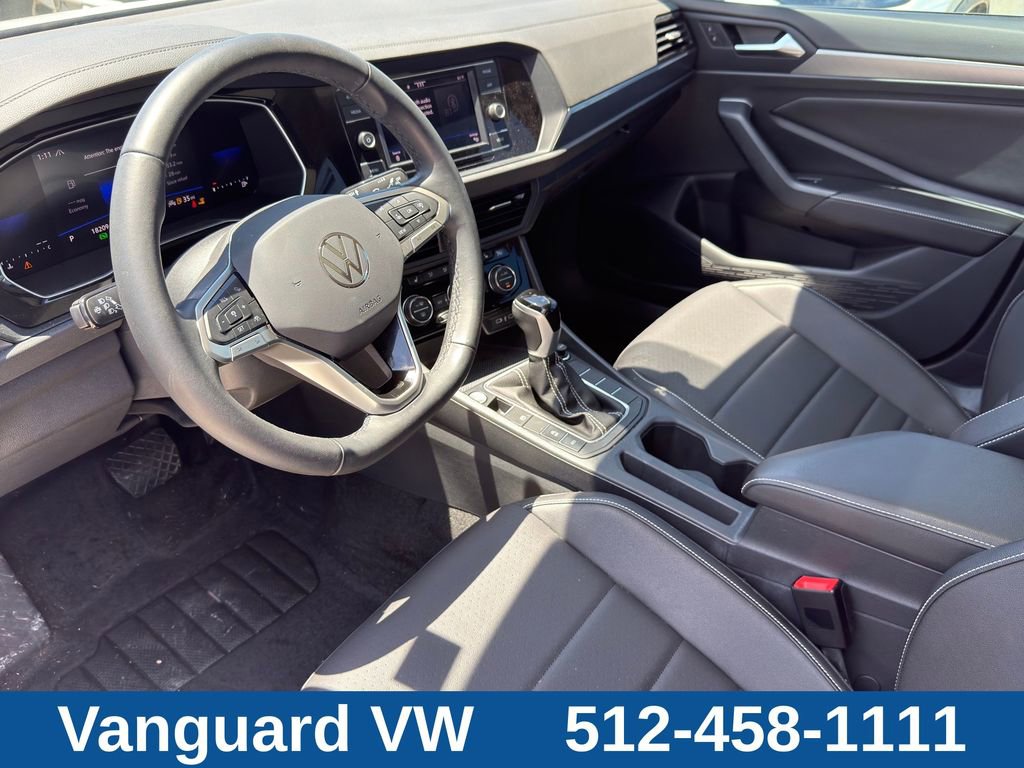 Used 2024 Volkswagen Jetta SE w/ Panoramic Sunroof Package FWD image 12
