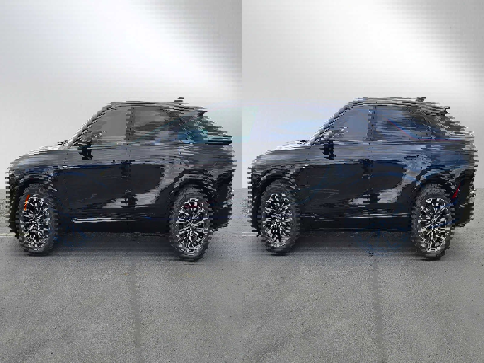 New 2024 Cadillac Lyriq Sport RWD image 4