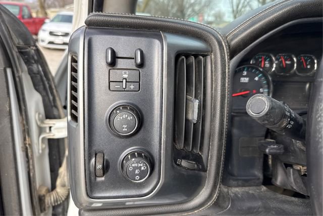 Used 2018 Chevrolet Silverado 2500 LTZ image 17