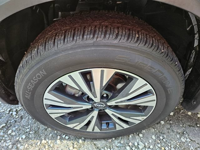 Used 2023 Nissan Rogue SV AWD/4WD image 23
