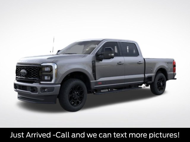 New 2026 Ford F350 Lariat w/ Black Appearance Package