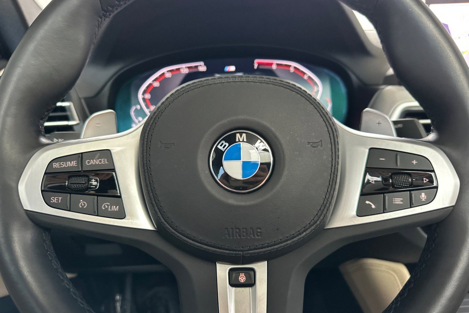 Used 2023 BMW X4 xDrive30i w/ M Sport Package AWD/4WD image 24
