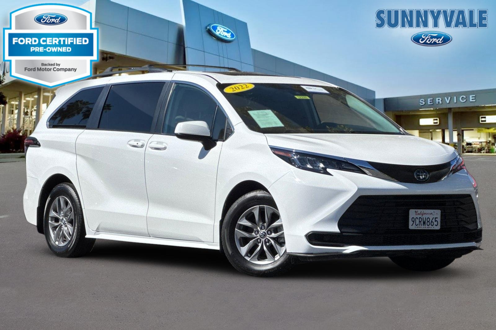 Used 2022 Toyota Sienna LE w/ LE Plus Package AWD/4WD image 1