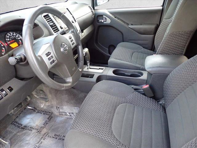 Used 2018 Nissan Frontier SV image 9