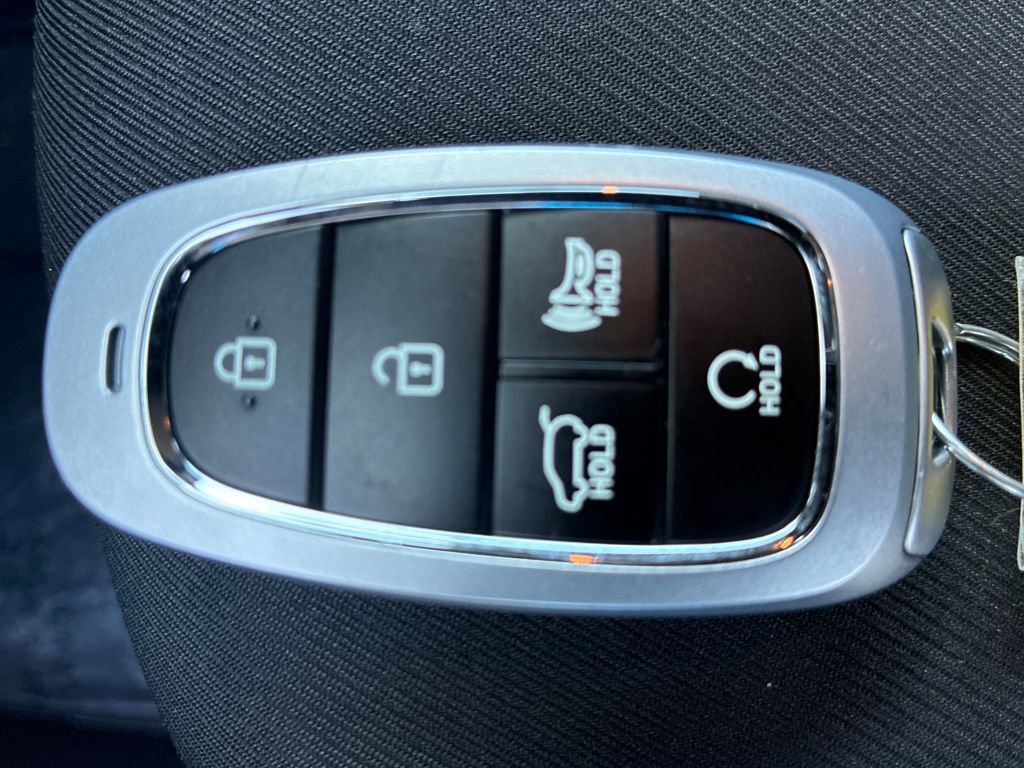 Used 2023 Hyundai Tucson SEL w/ Cargo Package image 28