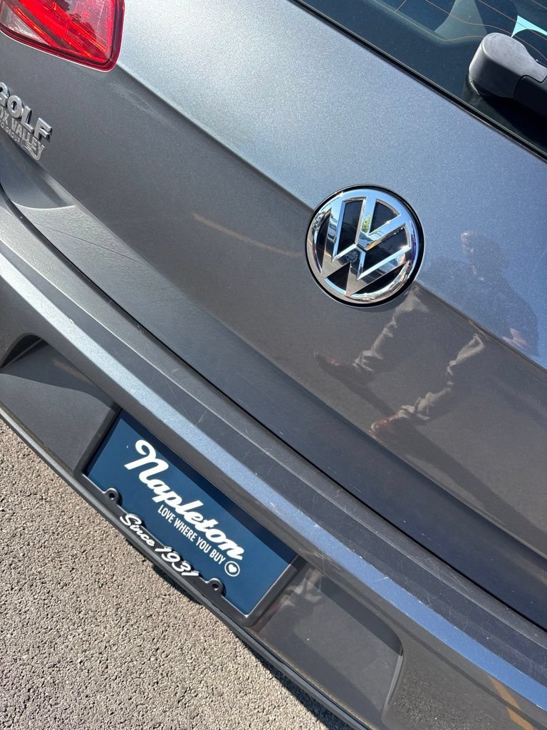 Used 2016 Volkswagen Golf S FWD image 27