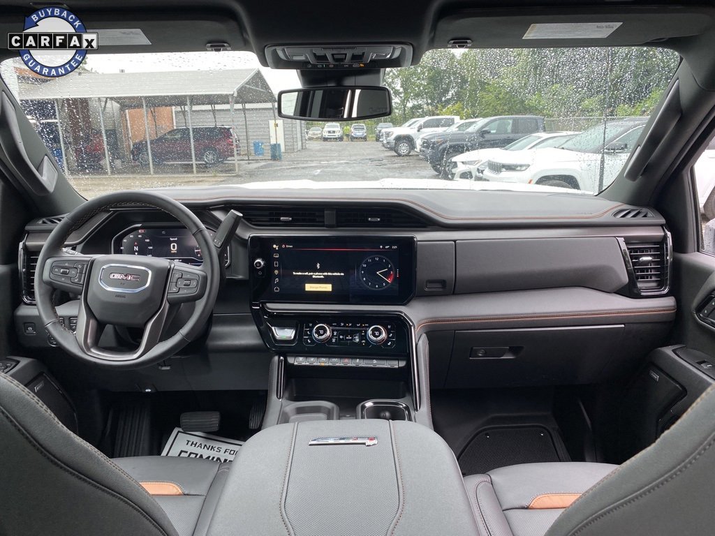 Used 2025 GMC Sierra 2500 AT4 image 24