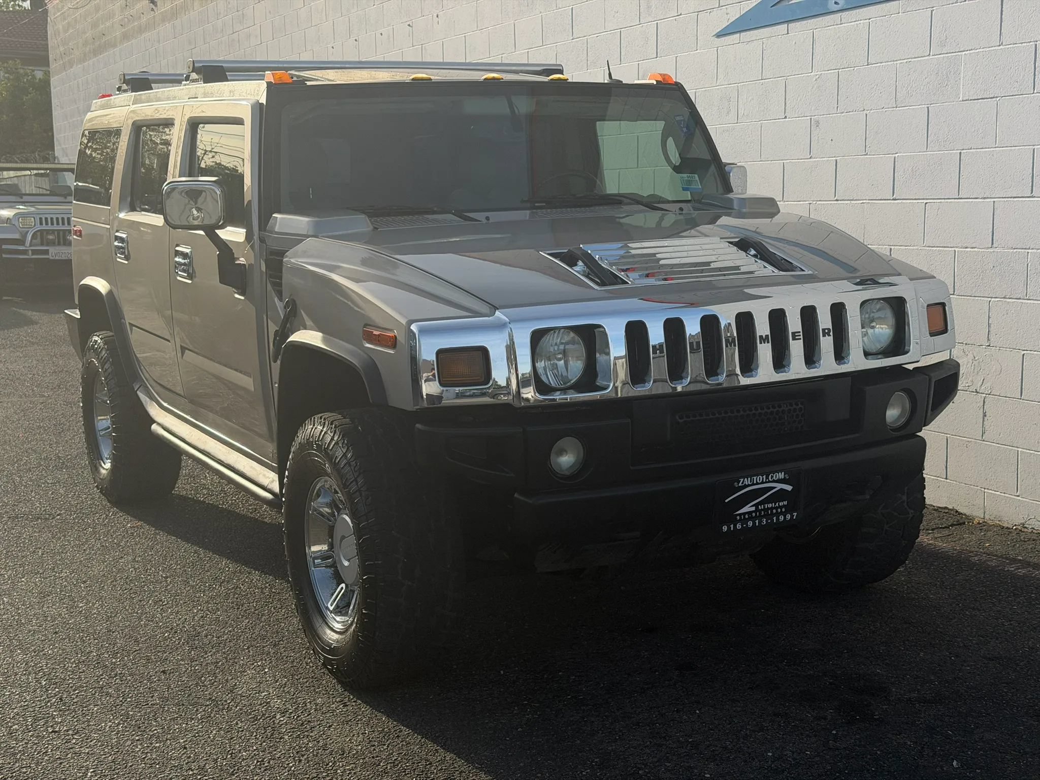 Used 2004 HUMMER H2 w/ Preferred Equipment Group AWD/4WD image 7