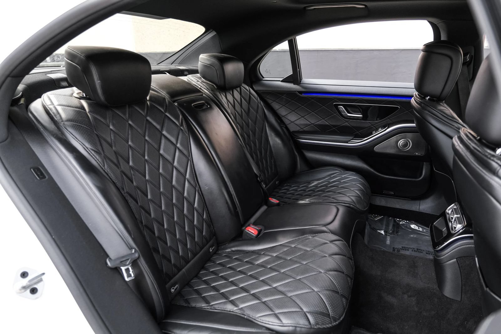 Used 2022 Mercedes-Benz S 580 4MATIC Sedan w/ AMG Line Package image 30