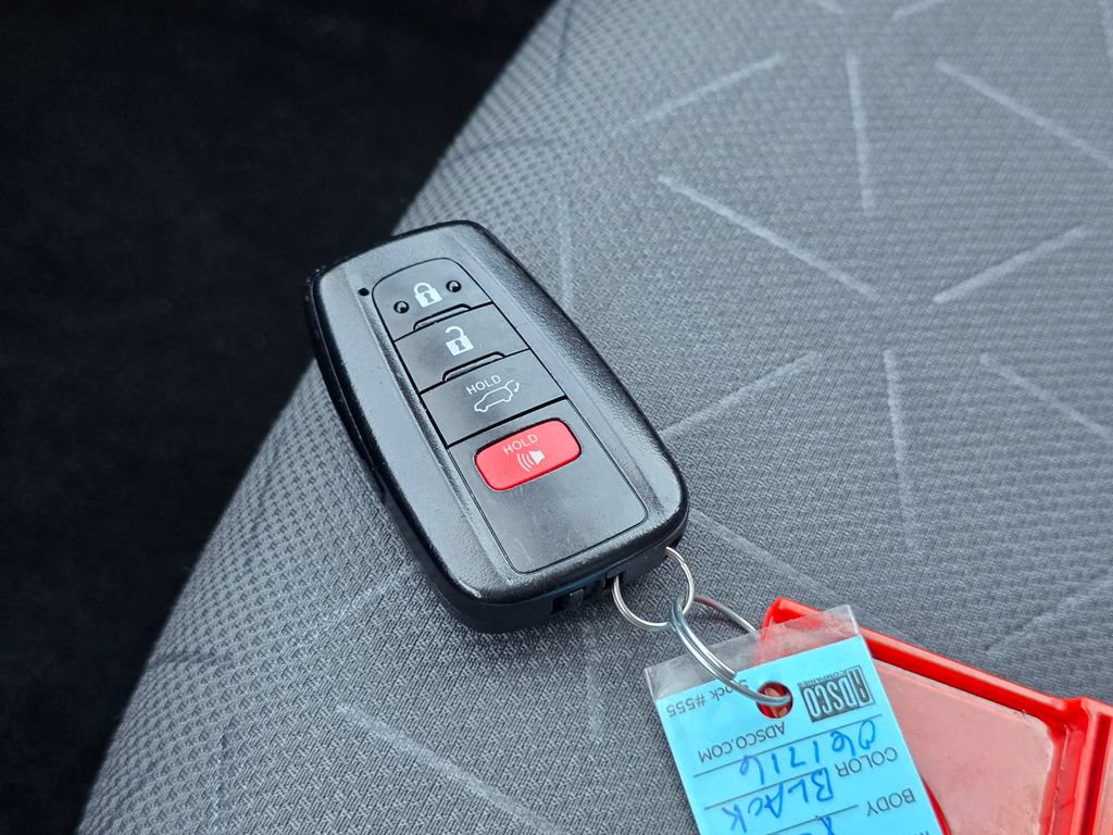 Certified 2022 Toyota RAV4 XLE w/ Convenience Package AWD/4WD image 35