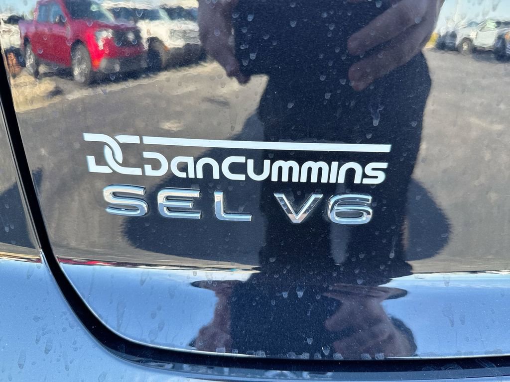 Used 2023 Volkswagen Atlas Cross Sport SEL image 28