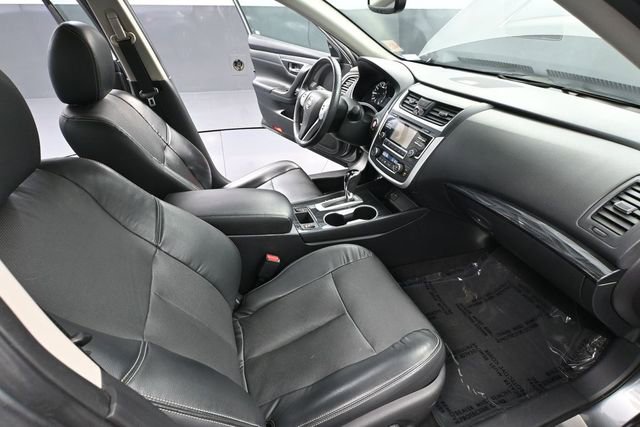 Used 2016 Nissan Altima 2.5 SL w/ Moonroof Package FWD image 46