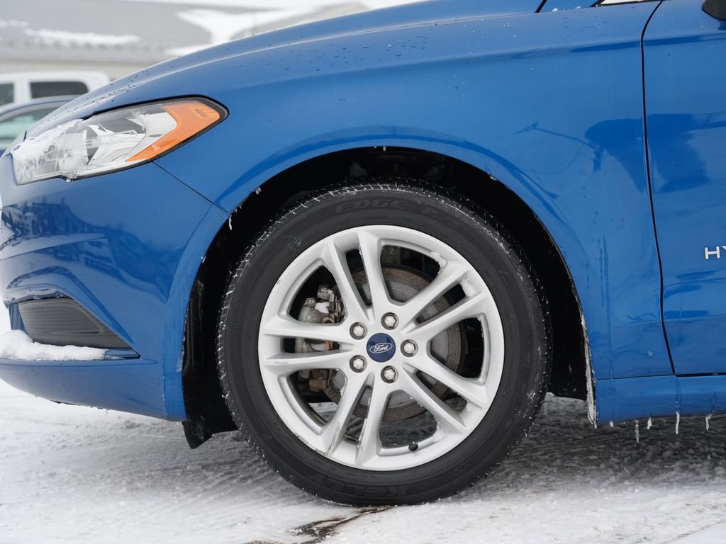 Used 2018 Ford Fusion S image 11