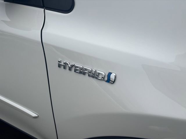 Used 2018 Toyota RAV4 Limited image 10