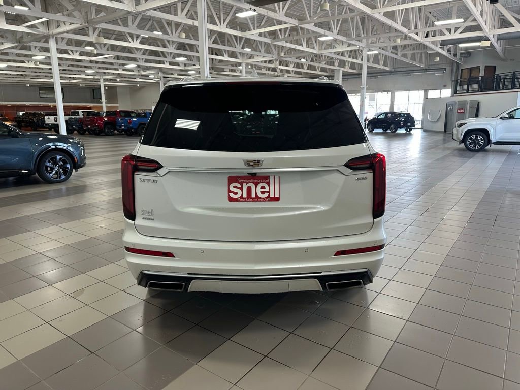 Used 2021 Cadillac XT6 Premium Luxury AWD/4WD image 4