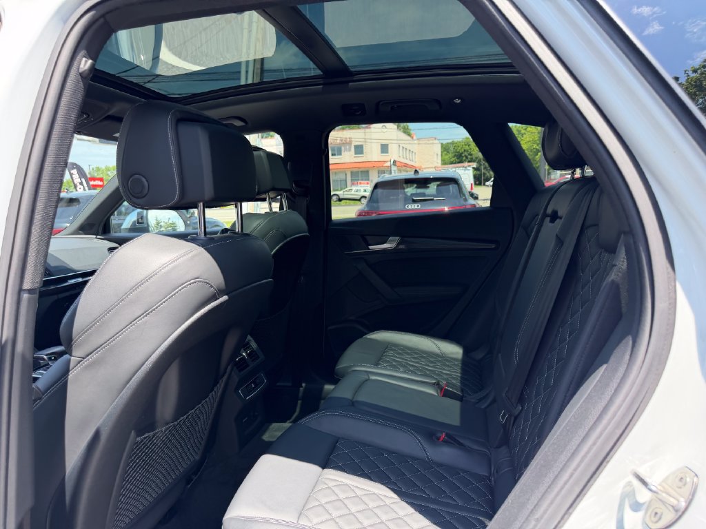 Used 2023 Audi SQ5 Premium Plus w/ Premium Plus Package AWD/4WD image 28