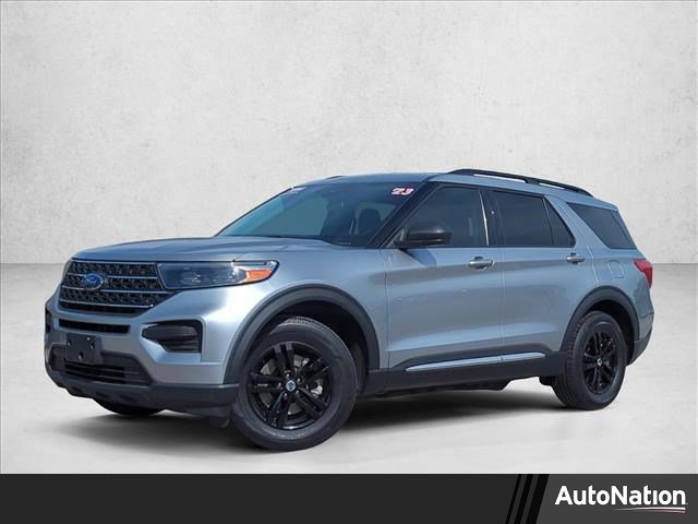 Certified 2023 Ford Explorer XLT image 1