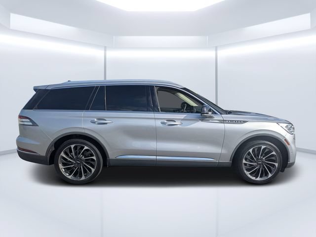 Used 2021 Lincoln Aviator Reserve w/ Equipment Group 202A AWD/4WD image 2