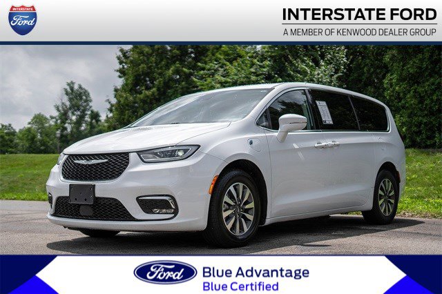 Used 2022 Chrysler Pacifica Touring-L