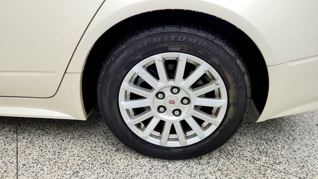 Used 2011 Cadillac CTS Luxury image 9