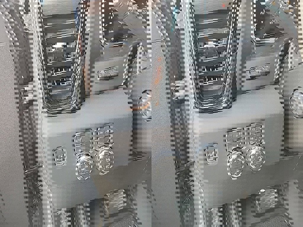 New 2026 GMC Sierra 1500 AT4 w/ AT4 Premium Package image 7