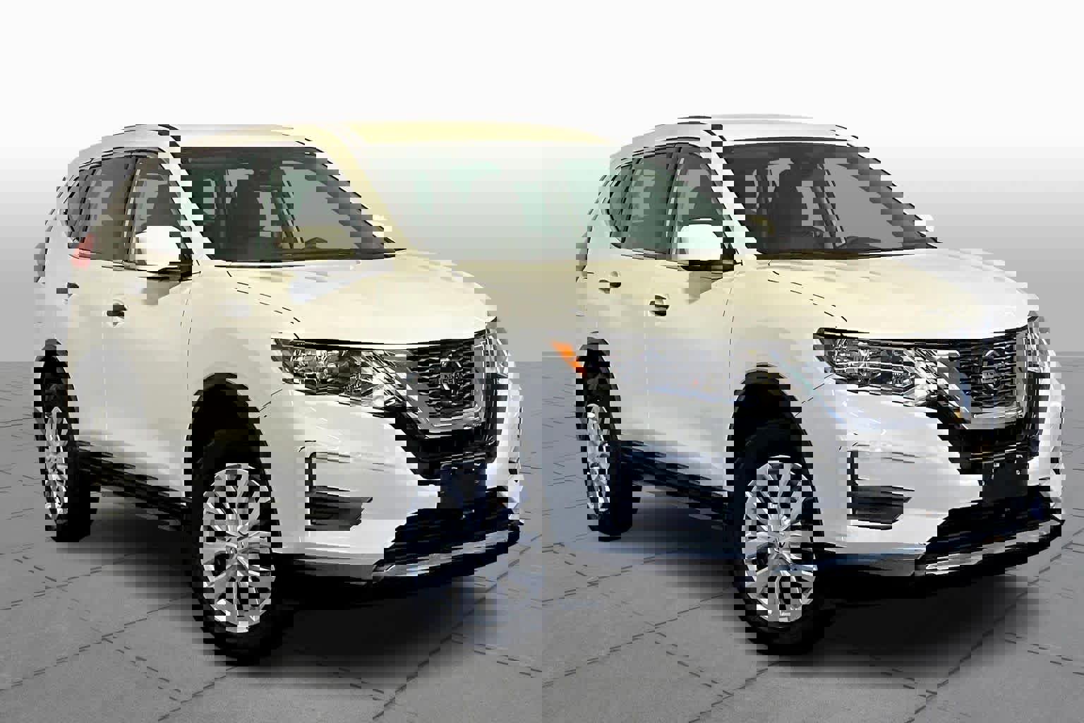 Used 2019 Nissan Rogue S image 5