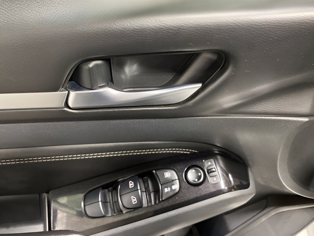 Used 2020 Nissan Altima 2.5 SL AWD/4WD image 10