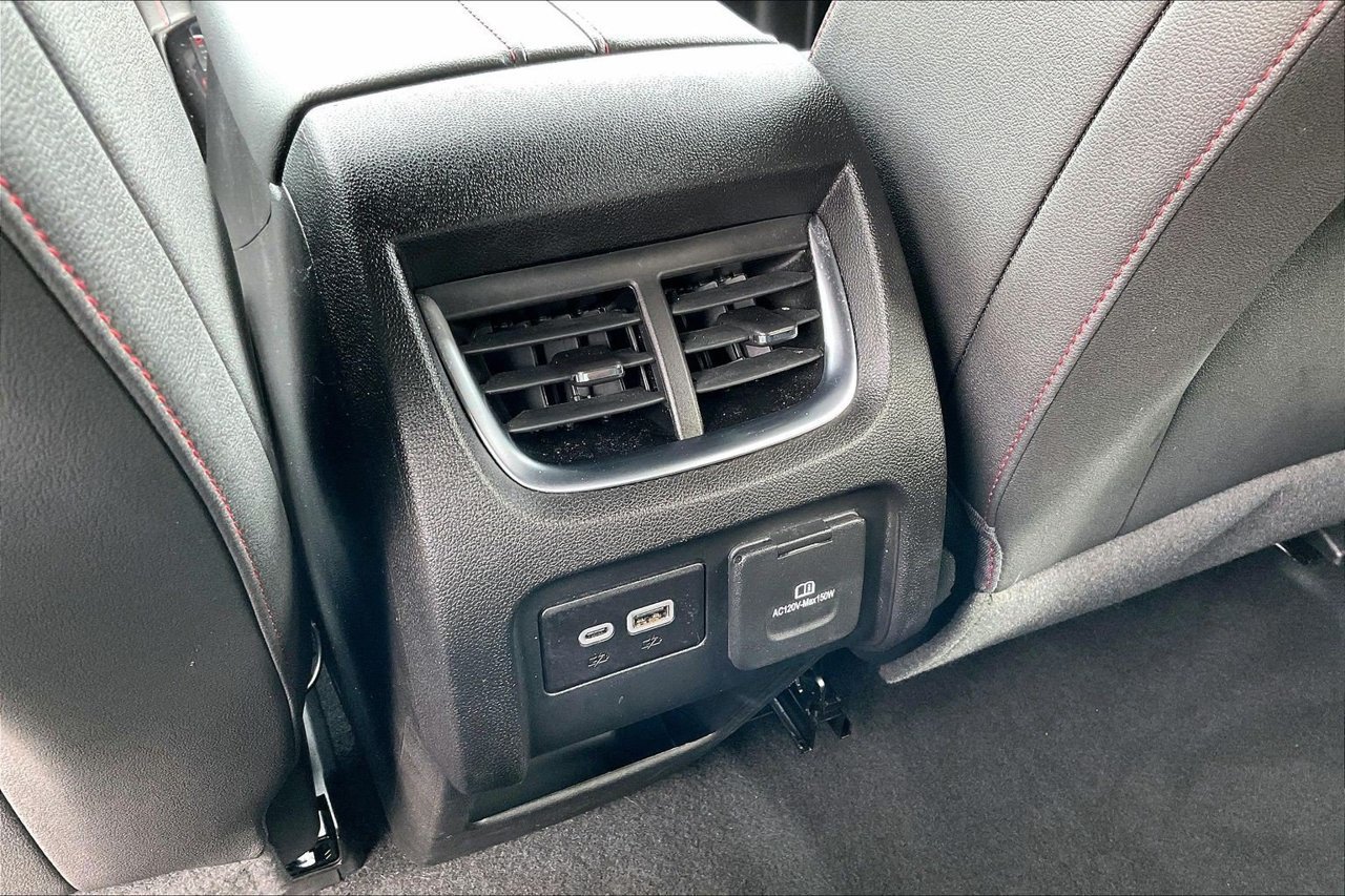 Used 2023 Chevrolet Blazer RS w/ Enhanced Convenience Package FWD image 17